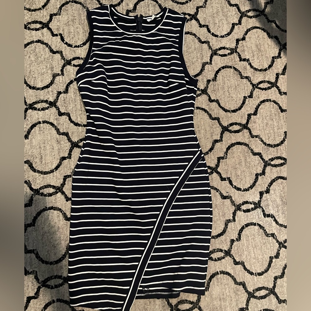 Olivia grey dress in blue and white